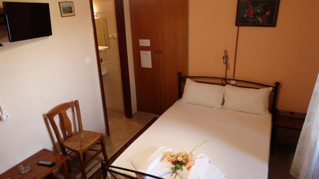Akrotainaritis Rooms 예롤리민 외부 사진
